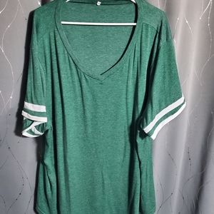 Green plus size stripe sleeve t-shirt